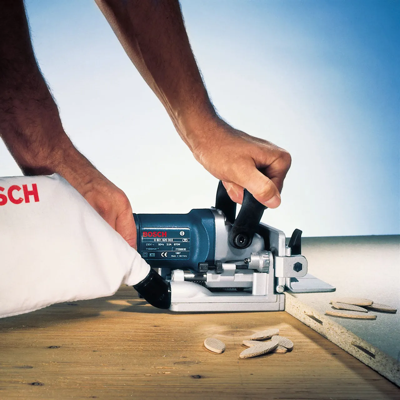 Bosch GFF22A Professional Biscuit Jointer (240V)