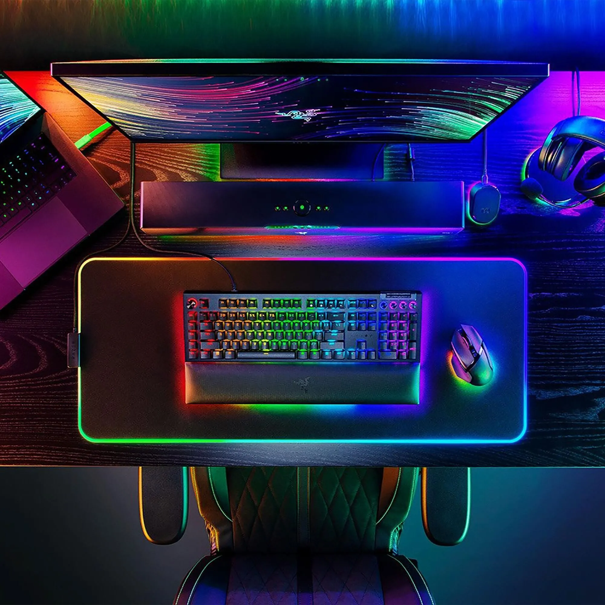 Razer BlackWidow V4 Pro Green Switch Keyboard in Black