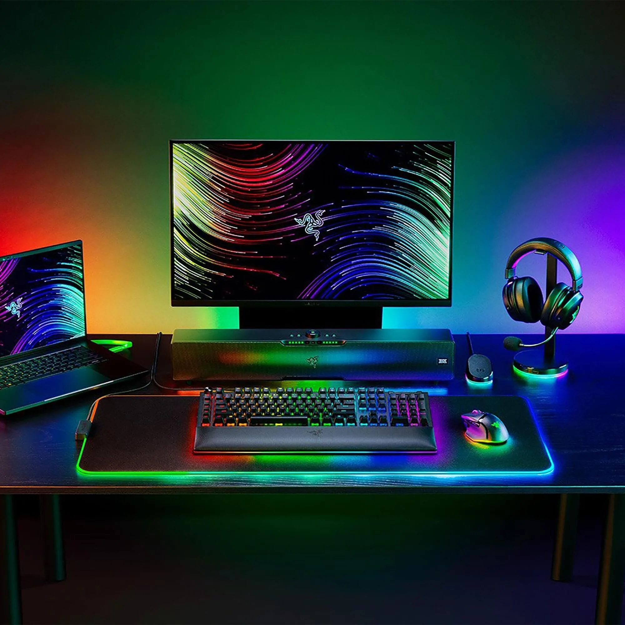 Razer BlackWidow V4 Pro Green Switch Keyboard in Black